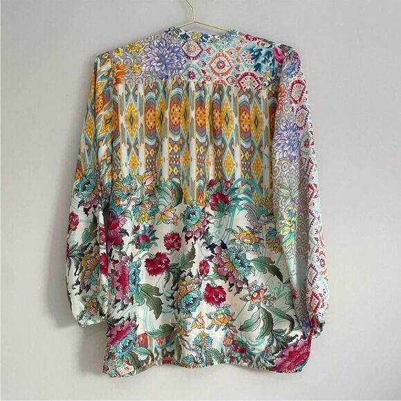 Johnny Was Silk Pearce Blair Long Sleeve Floral Top - Picture 6 of 6